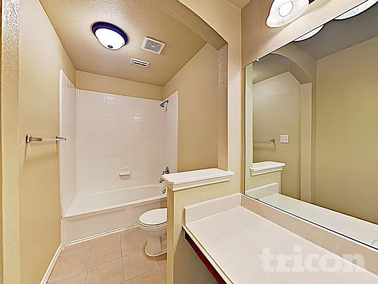 2146 Cimarron St — Photo 16