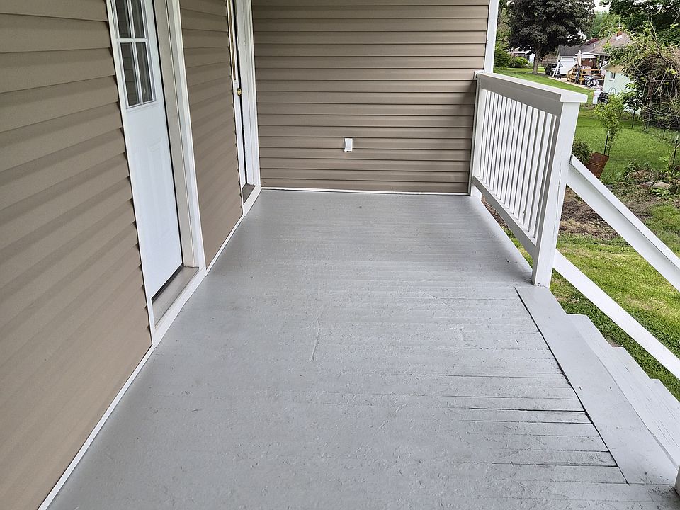 1st image of 25 Pond Hill Rd