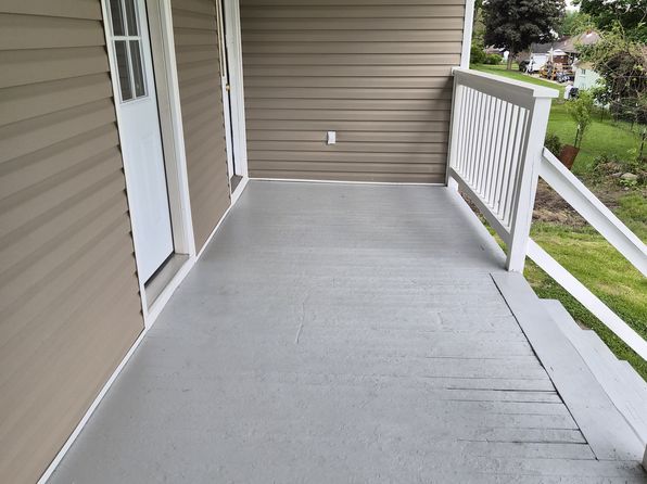 25 Pond Hill Rd #2