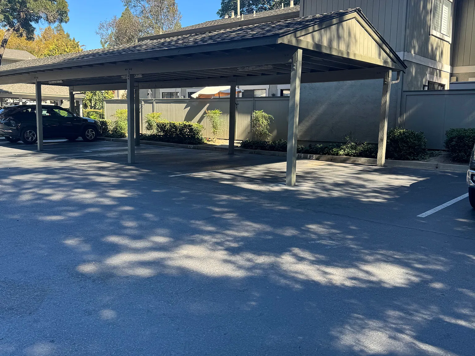 2 bed, 816 sqft, $3,500 — Photo 2