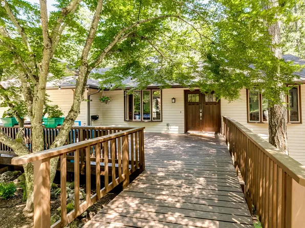 1775 Cameo Dr, Eugene, OR 97405