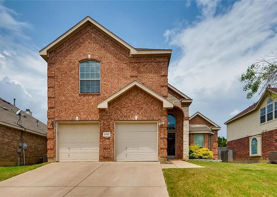 1st image of 1502 Chateau Ln