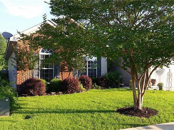 2nd image of 5318 Cambridge Dr