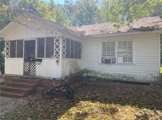 213 Valley Rd, Chickasaw, AL 36611