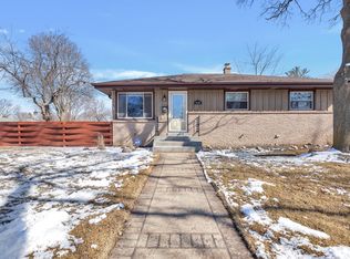 6262 S 20th St, Milwaukee, WI 53221