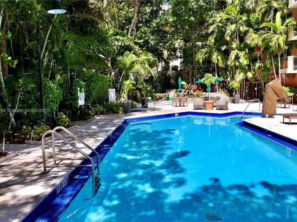 2951 S Bayshore Dr #815, Miami, FL 33133