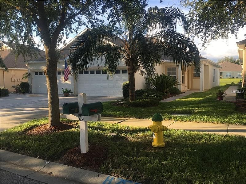 1st image of 7426 Surrey Wood Ln