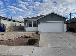 932 Desert Candle Dr, Las Cruces, NM 88007