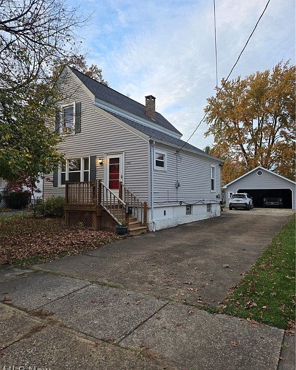 1st image of 382 Columbus St