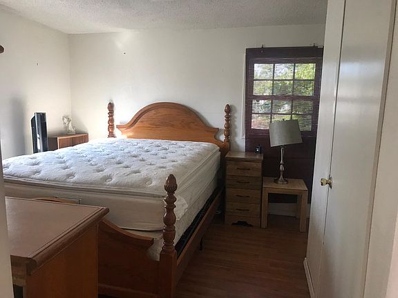 3rd image of 1114 18th St APT 4