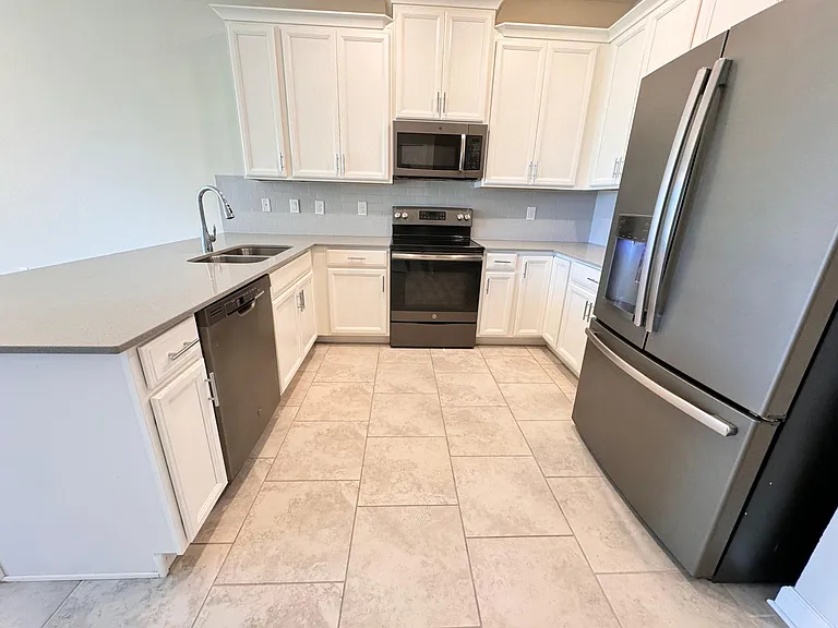 1252 Royal Street George Blvd — Photo 11