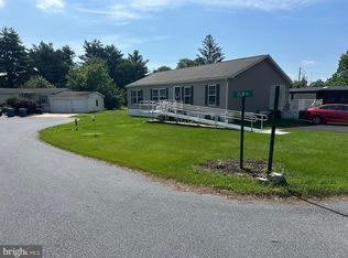 2 Elm Cir, Quakertown, PA 18951