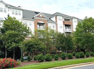 327 King Farm Blvd APT 104, Rockville, MD