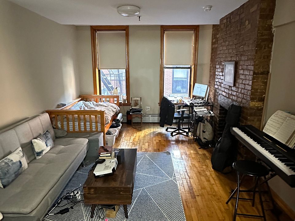 1st image of 407 W 39th St #W2d