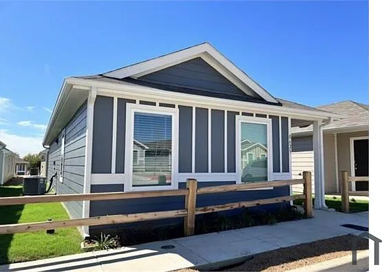 8625 Cotton Creek Ln — Photo 1