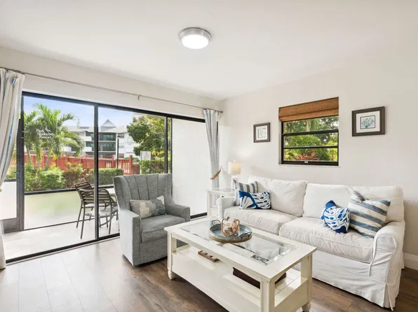 600 Neapolitan Way, Naples, FL