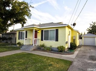 212 N 7th Ave, Oakdale, CA 95361