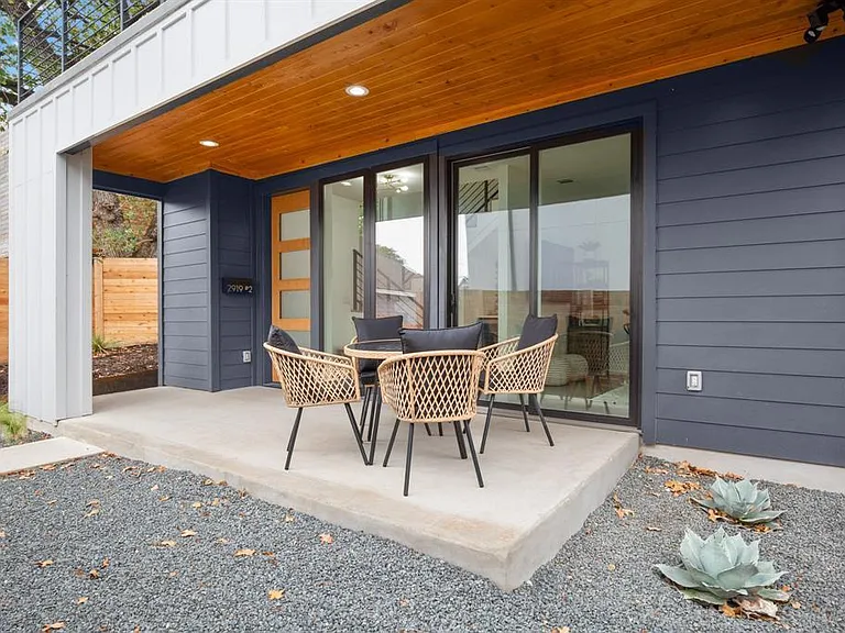 2919 E 13th St #2 — Photo 3