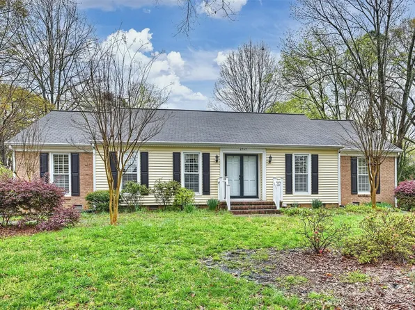 6747 Summerlin Pl, Charlotte, NC 28226