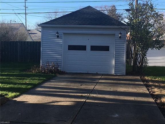 2nd image of 5902 Hodgman Dr