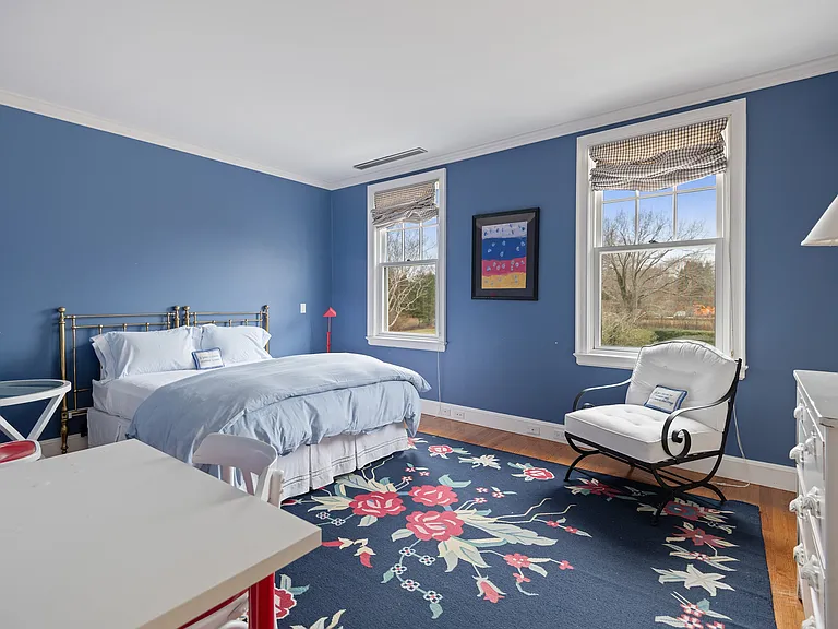 223 Halsey Neck Ln — Photo 12