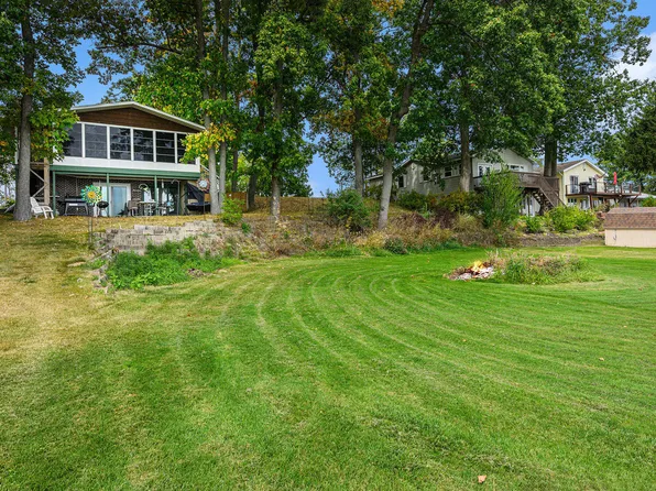 11681 Scott Park Rd, Delton, MI 49046