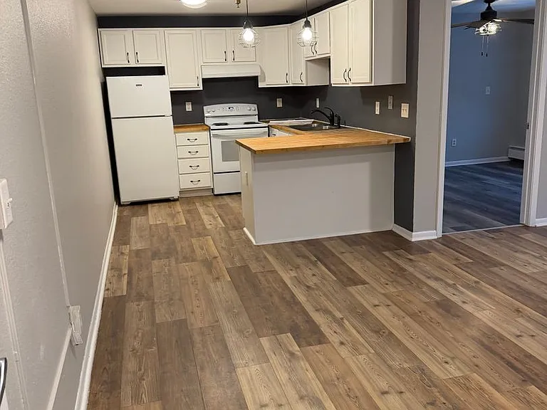 Nicollet Avenue Apartments — Photo 21