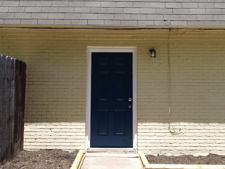 5002 Blue Spruce Cir #A — Photo 8