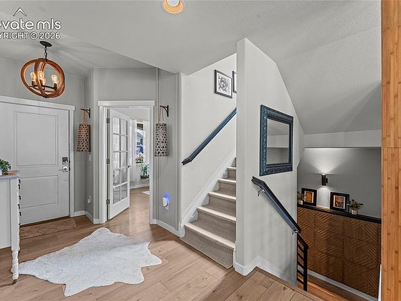 4th image of 6382 Ottawa Dr