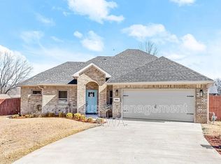 1901 Woodhause Cir, Pea Ridge, AR 72751