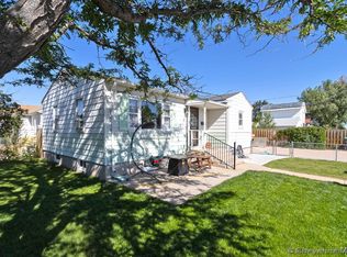 904 Johnson Ave, Cheyenne, WY 82001