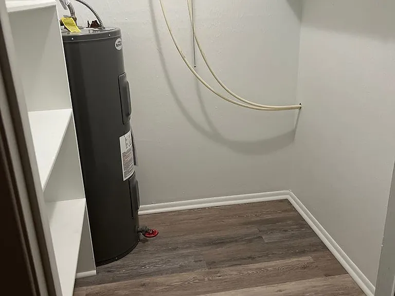 Tiberwood Apartments — Photo 13