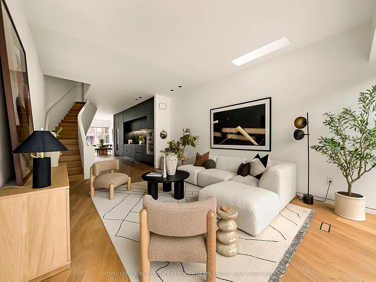 44 Foxley St — Photo 5