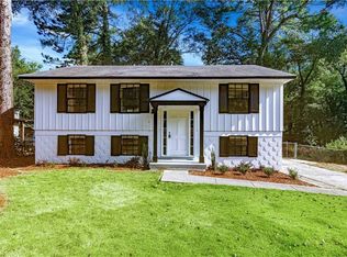 998 Martha Dr, Forest Park, GA 30297