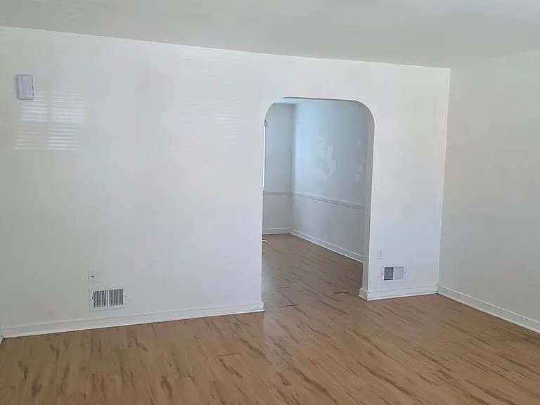 1554 Clayton Rd — Photo 3