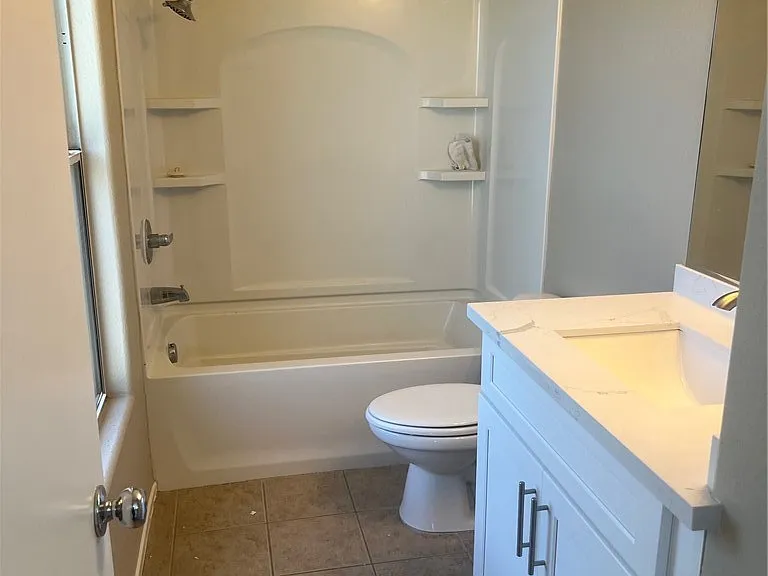 168 Gilliflower Ave — Photo 8