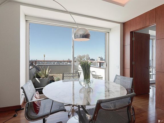 4th image of 333 Bush St APT 3908