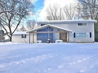 388 Cranberry Run Dr, Youngstown, OH
