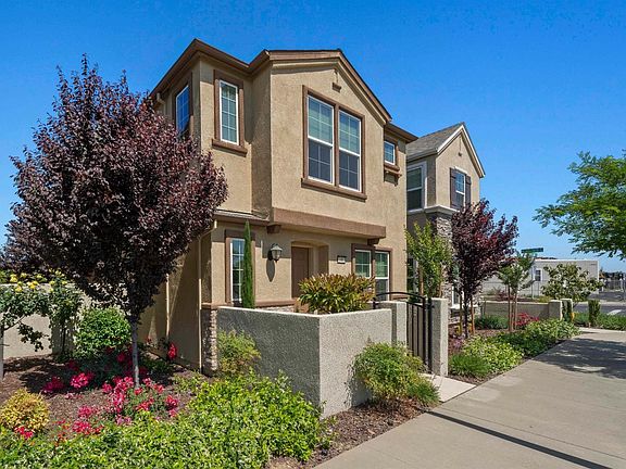 3rd image of 2482 Pleasant Grove Blvd