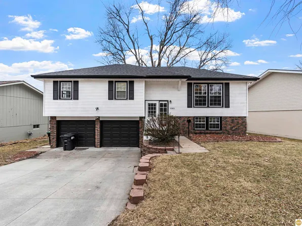 3365 S 130th St, Omaha, NE 68144