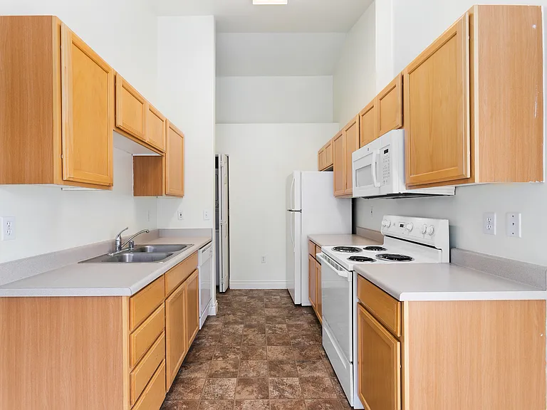 Rock Springs Apartments — Photo 8