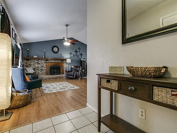 5th image of 2305 Harrington Ct