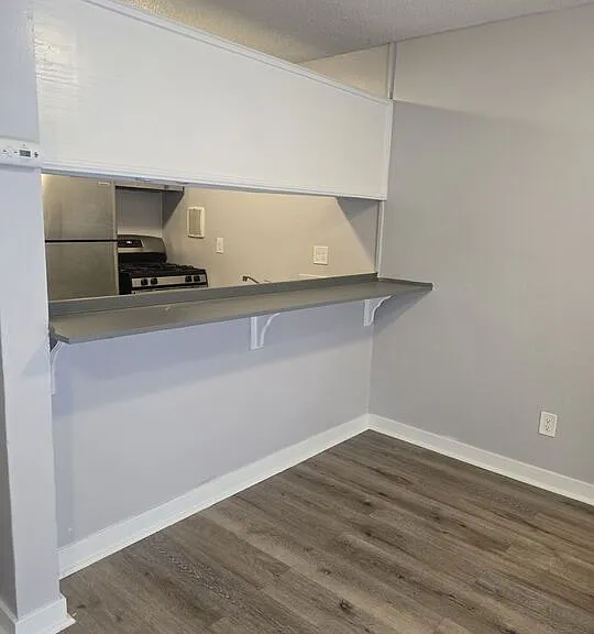 4929 Lynnfield St #10 — Photo 3