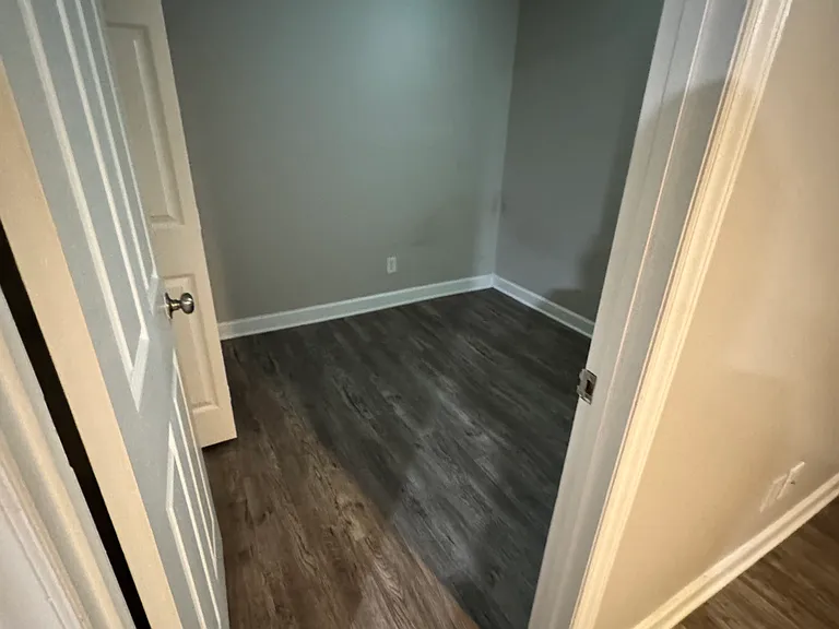 241 W Main St #10 — Photo 4