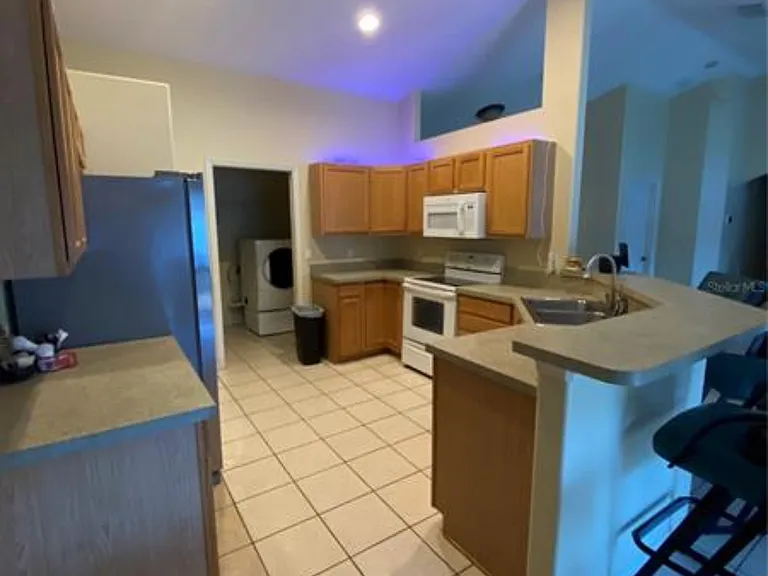 8040 SW 128th Loop — Photo 2