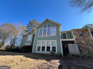 2115 Canyon Point Cir, Roswell, GA 30076