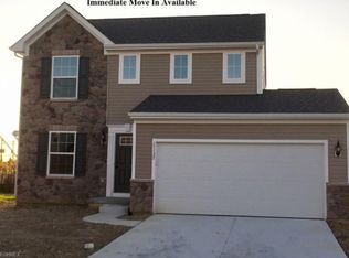 11137 Dandridge Dr, Warrensville Heights, OH 44128