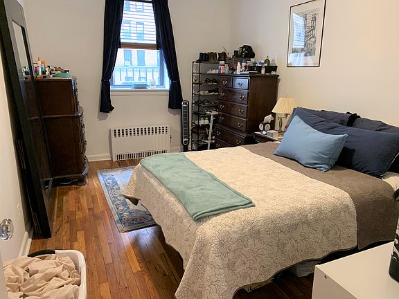 4th image of 125 W 79th St APT 4F