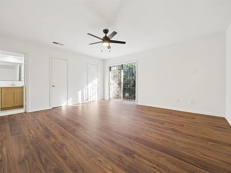 705 Harold St #2 — Photo 8