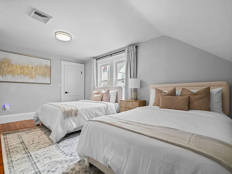7 Dickson St #2G — Photo 10